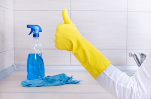 Exterior window cleaning service for flats and residential buildings
