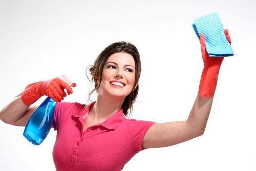 Detailed bathroom cleaning for a guest-ready Airbnb property in Belsize Park